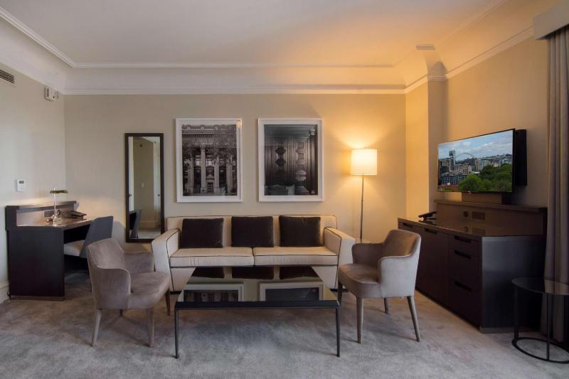 The Benson Portland Curio Collection by Hilton - image 32