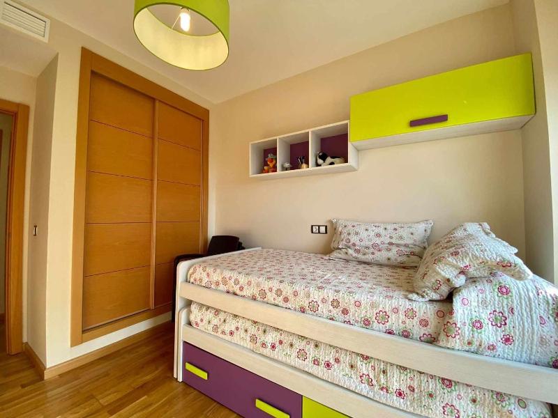 A&N Spacious Beach Apartment with Pool & Parking - image 7