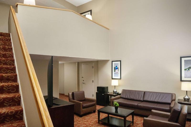 King Loft Suite image 1