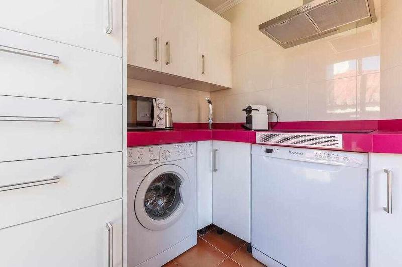 A&N Torre del Mar Central Beach Apartment - image 17