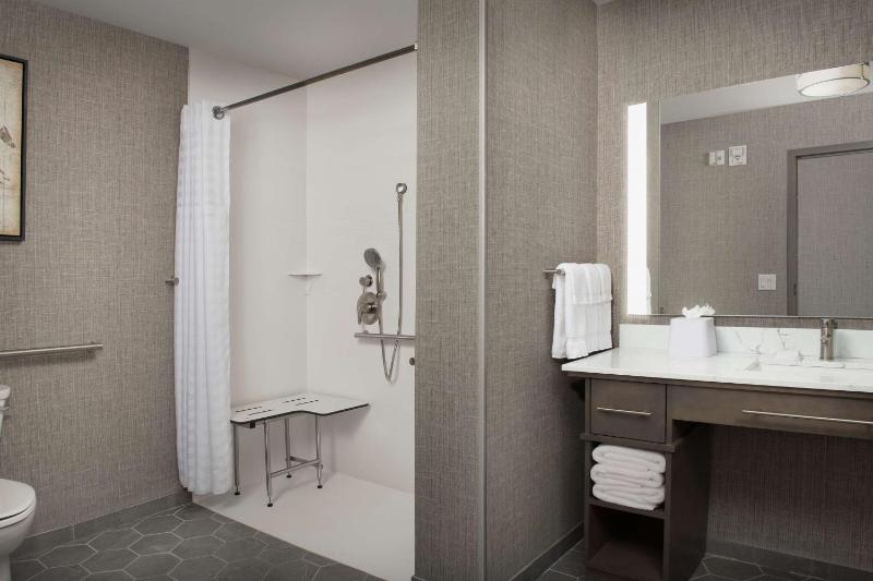 Homewood Suites by Hilton Louisville Airport - image 5