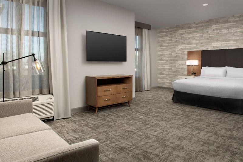 Homewood Suites by Hilton Louisville Airport - image 2