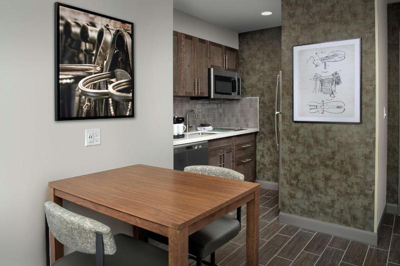 Homewood Suites by Hilton Louisville Airport - image 11