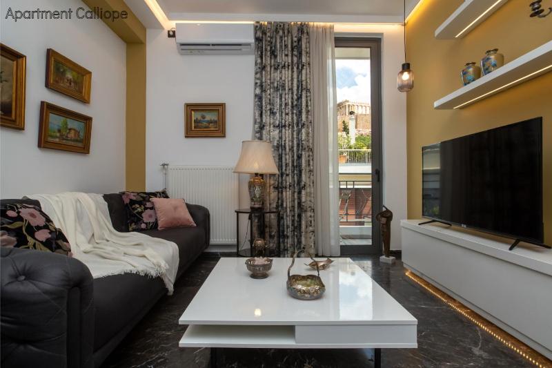 Calliope & Terpsichore by Heloni Apartments - image 12