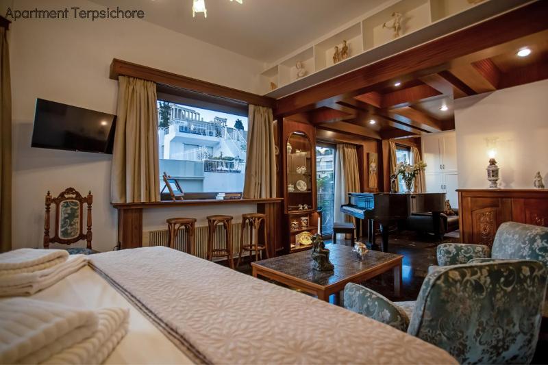 Calliope & Terpsichore by Heloni Apartments - image 7