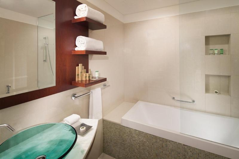 Two-Bedroom Gallery Residence with Private Jacuzzi image 3