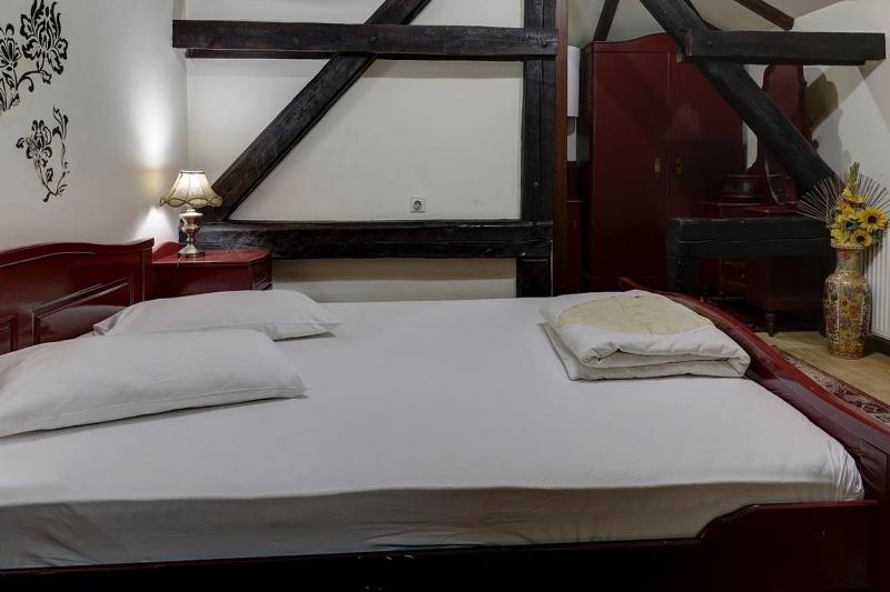 Double Room image 1