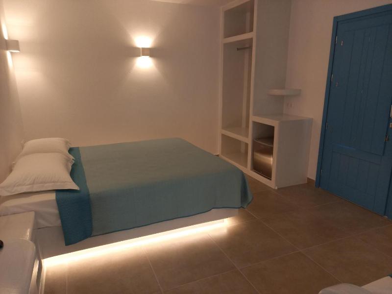 Triple Room image 2
