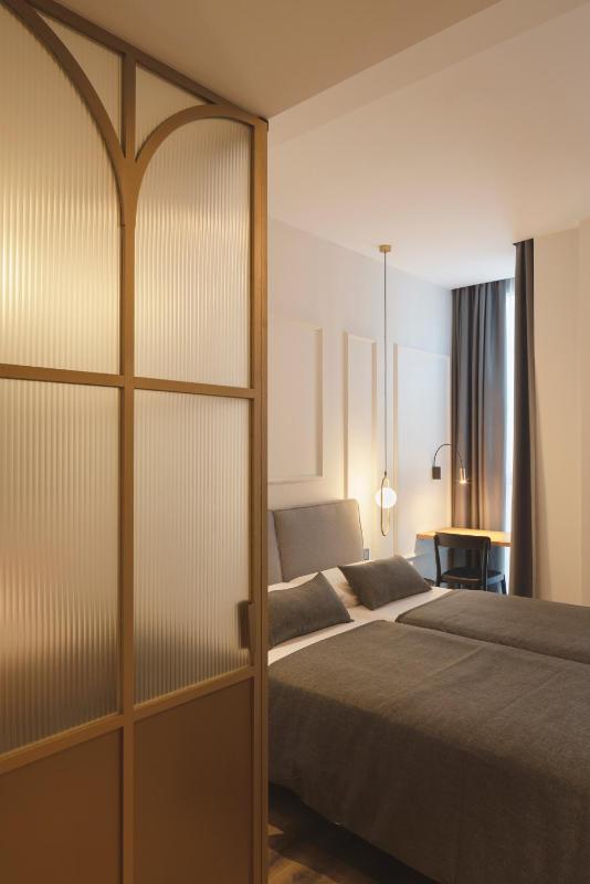 Petit Conqueridor Double Room image 4