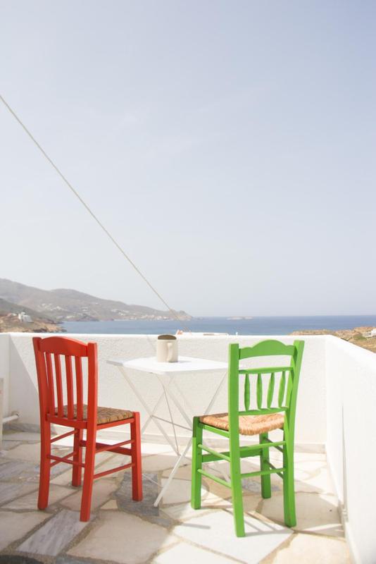 Two-Bedroom Apartment with Sea View (5 Adults) image 2