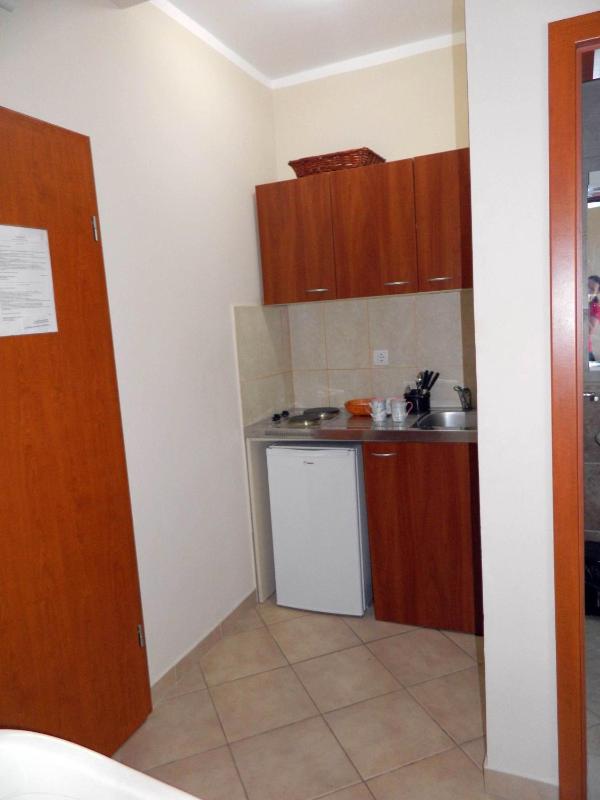 Studio (2 Adults) image 4