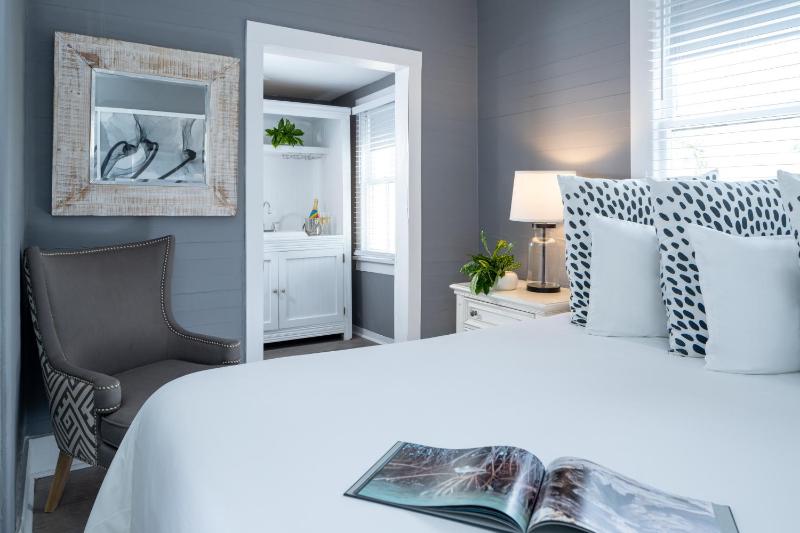 Room 1: King Room image 3