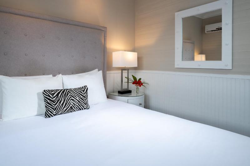 Room 3: Queen Room image 1