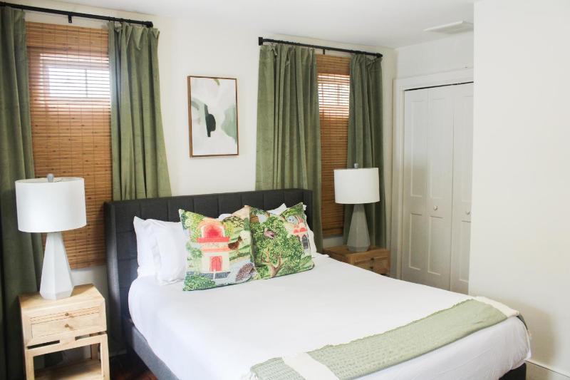 Guesthouse Charleston WEST 62 - image 40