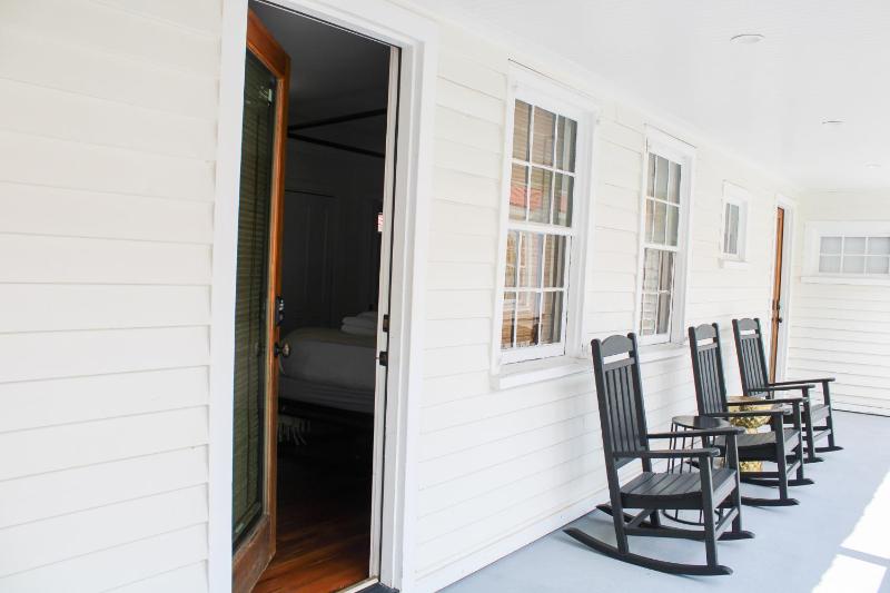 Guesthouse Charleston WEST 62 - image 13