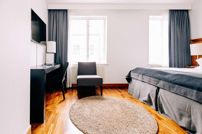 Standard King Room - Non-Smoking image 3