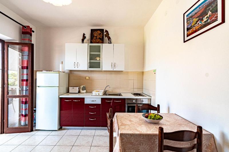 Apartments by the sea Tri Zala Korcula - 9237 - image 17
