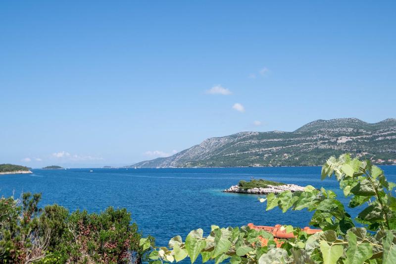 Apartments by the sea Tri Zala Korcula - 9237 - image 8