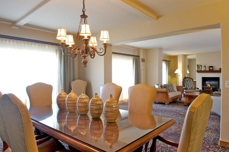 1 Bedroom Presidential Suite, 1 King, City view, Balcony