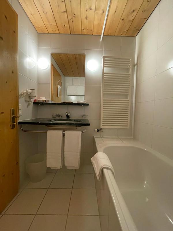 Standard Double Room image 2