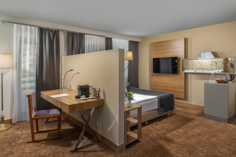 Junior Suite image 1