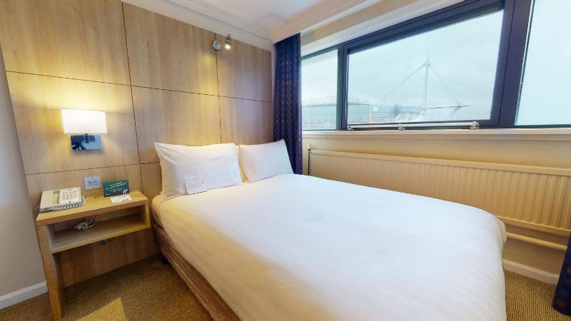 Standard Room image 3