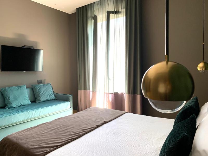 Re Sale Boutique Hotel - image 44