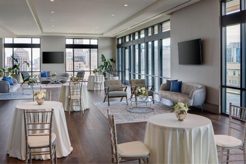 Marriott Dallas Uptown - image 10