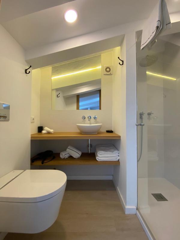 Double Room - Attic image 2