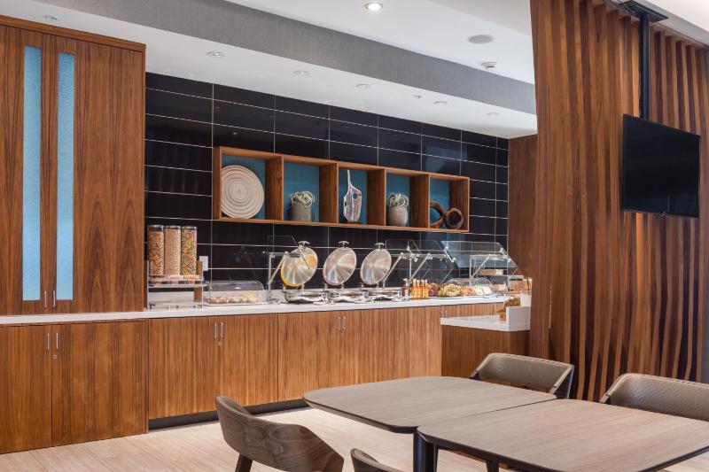 SpringHill Suites by Marriott Tucson at The Bridges - image 46