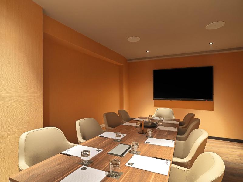 NYX Hotel Limassol - image 7