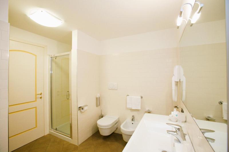 Suite image 2