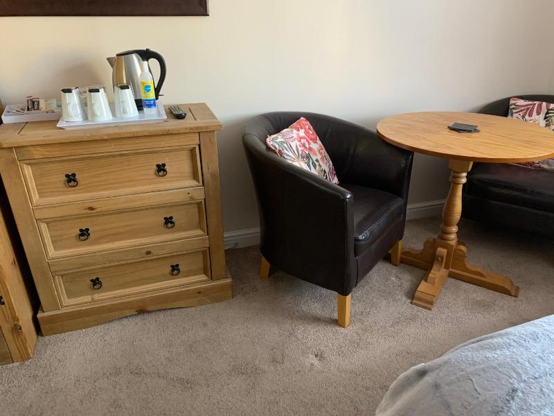 Family Room image 2