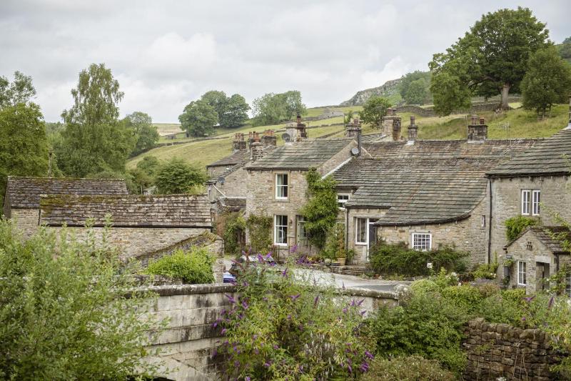 Scala Glen Cottage Images