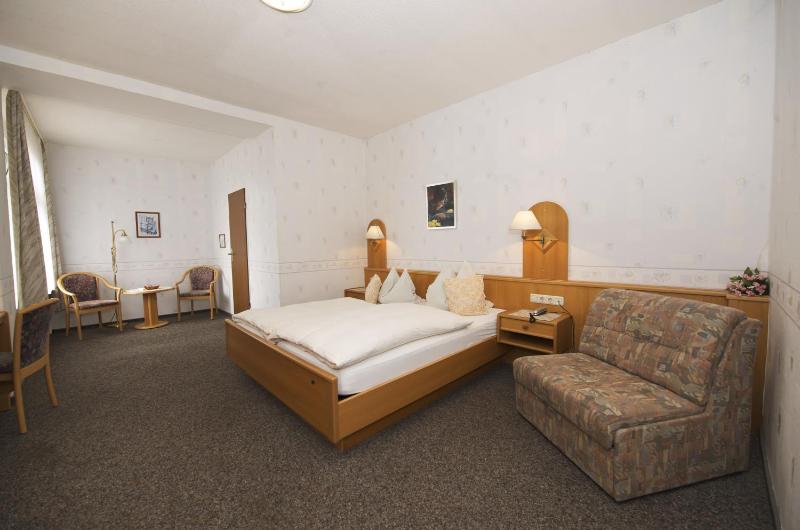 Standard Double Room image 4