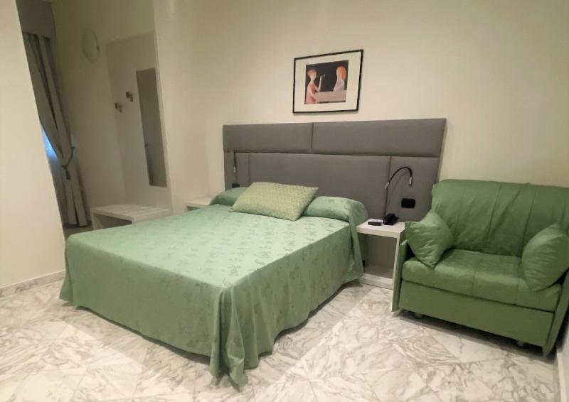 Triple Room image 4