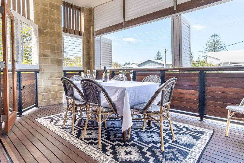 Coastal Getaway Across From Dicky Beach - image 38