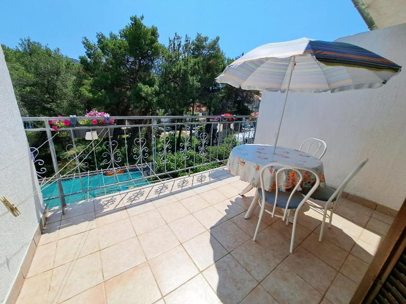 Apartment with Terrace 2 image 4