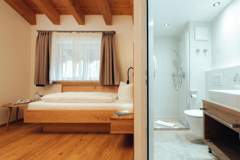 Superior Single Room image 3