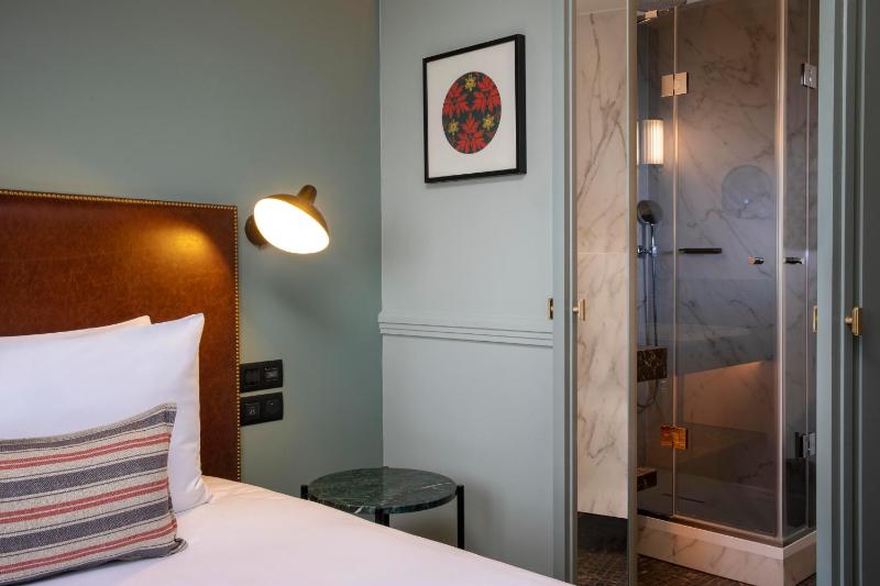 Single Room image 4