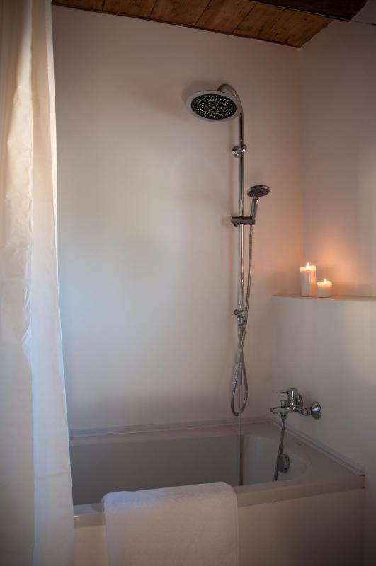 Small Double Room image 2