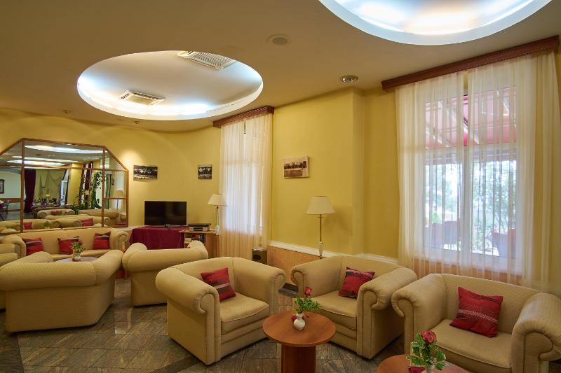 Hotel Vila Ružica- glavna zgrada i depandanse - image 13