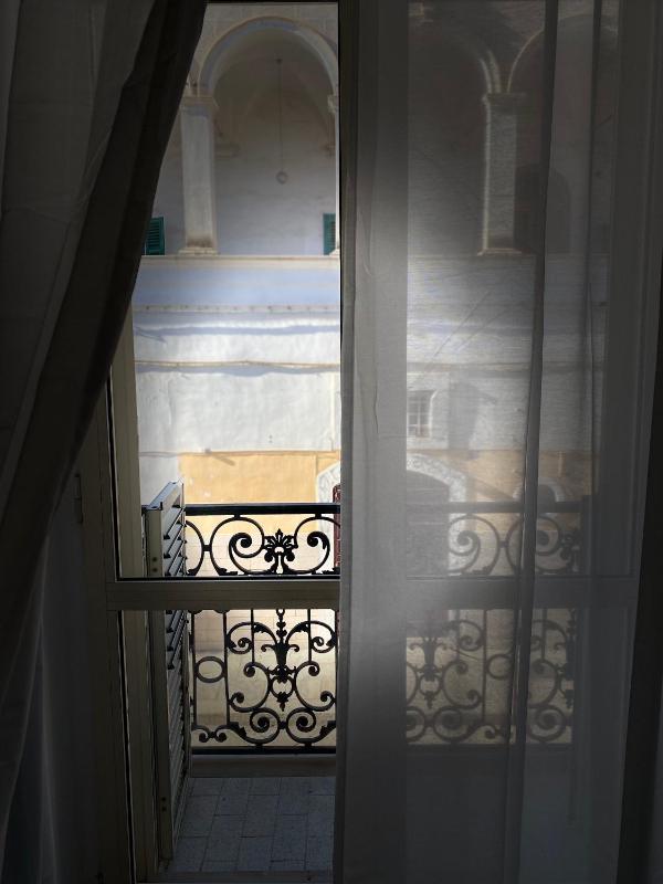 Deluxe Double Room image 3