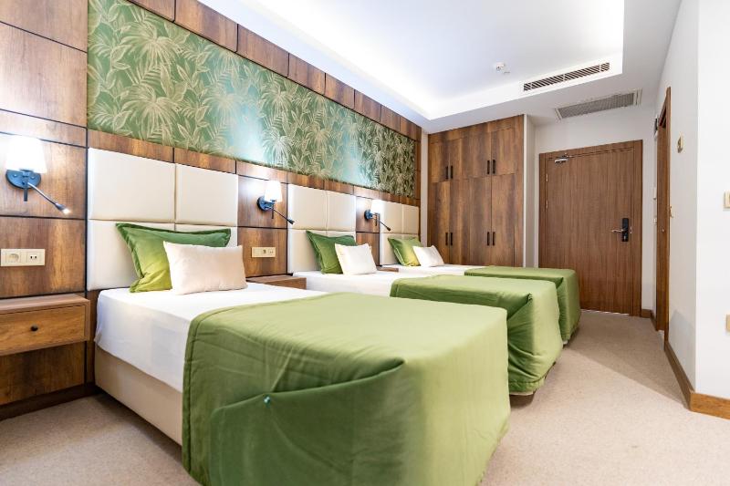 Mardy Suit Hotel - image 13
