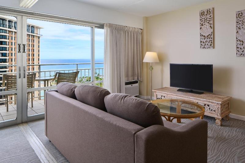 King Room with Ocean View image 3