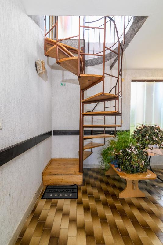 Two-Bedroom Apartment with Balcony image 2