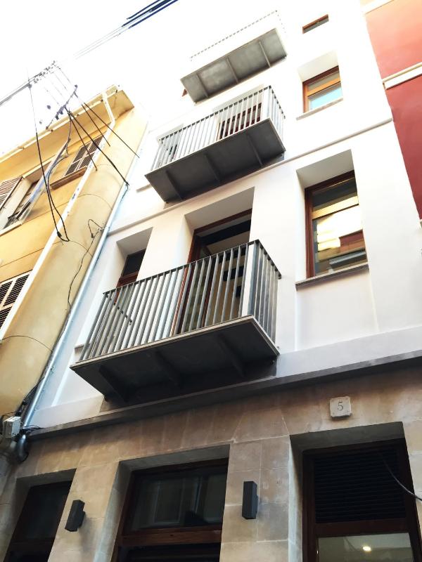 One-Bedroom Apartment - Ground Floor image 2