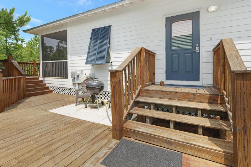 Three-Bedroom House image 1