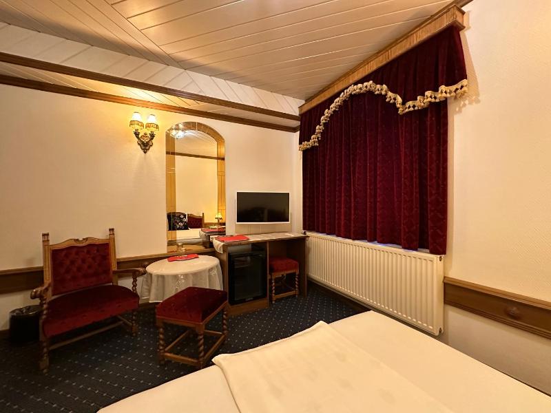 Superior Double or Twin Room image 3