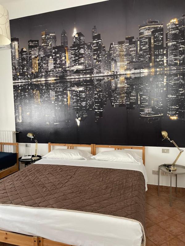 One-Bedroom Apartment image 3